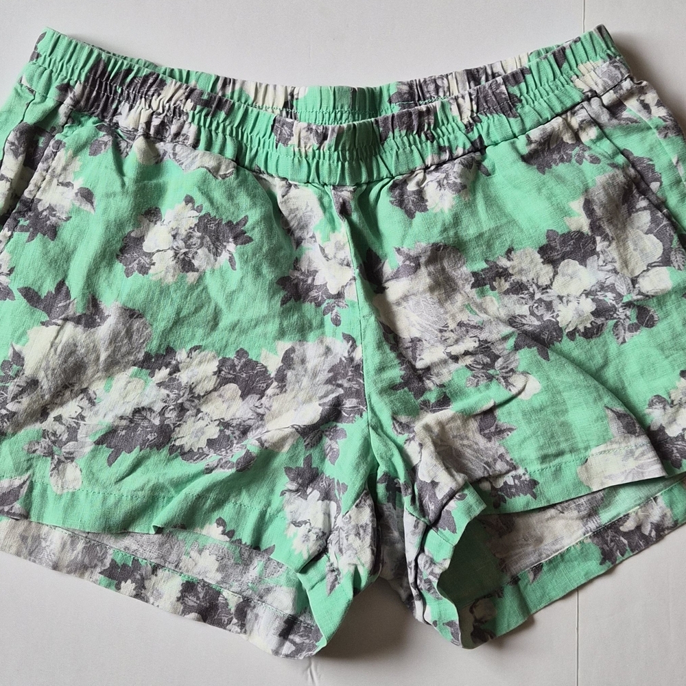 Kut from the Kloth‎ Floral Print High Waist Shorts - Green and Gray